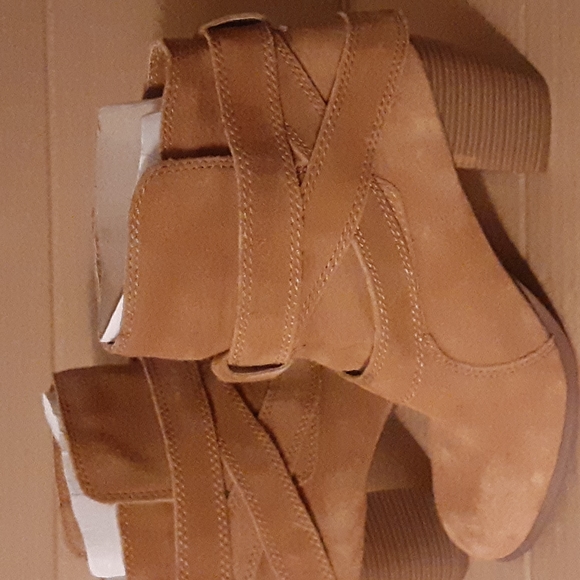 Mossimo suede boots - Picture 6 of 16